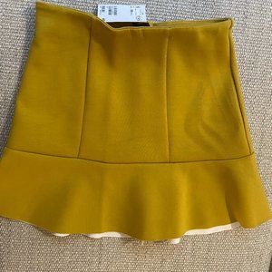 NWT H&M Mustard Yellow Strecthy Pull-on Skirt